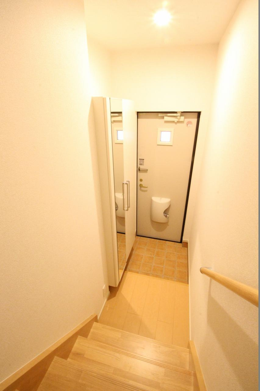 サンライズ赤羽の玄関