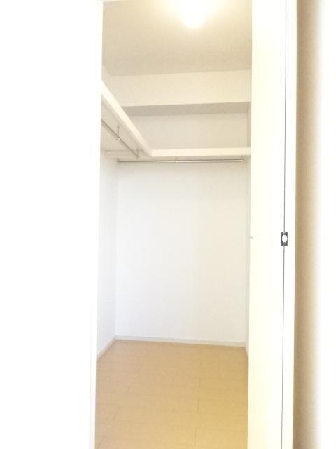 流山市三輪野山２丁目のアパートの収納|収納