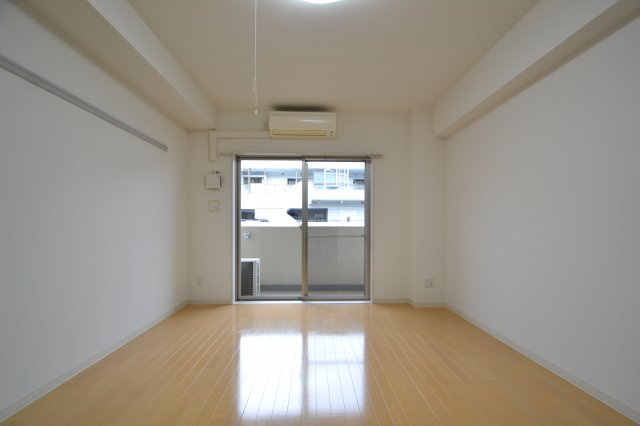 エル・セレーノ石屋川の居間・リビング