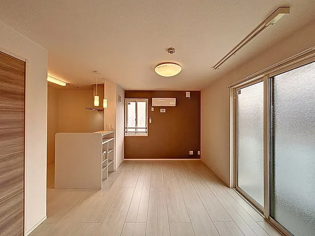 グレイスコート住吉本町の居間・リビング