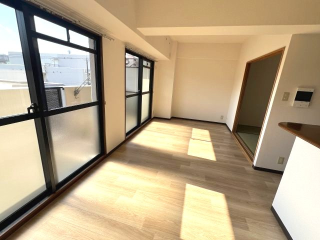 シティプラザ深江北町の居間・リビング