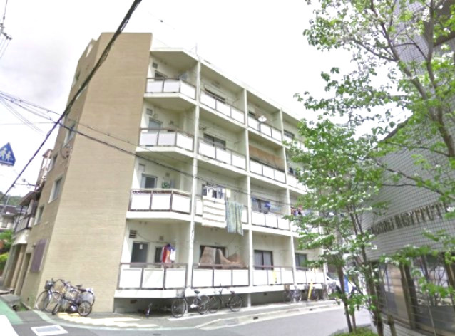 寿マンションの外観