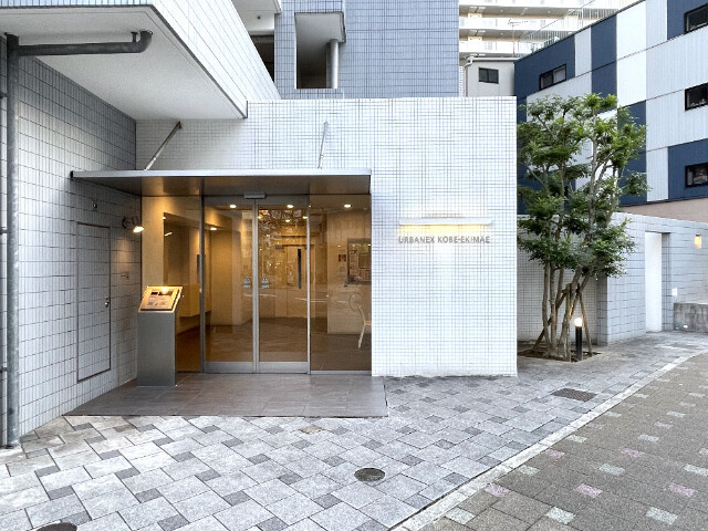 アーバネックス神戸駅前のエントランス