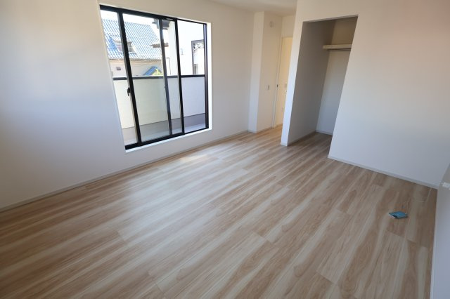 《仲介手数料無料》大宮区北袋町２丁目241-3新築一戸建て‎リガーレの洋室|2階 10.8帖