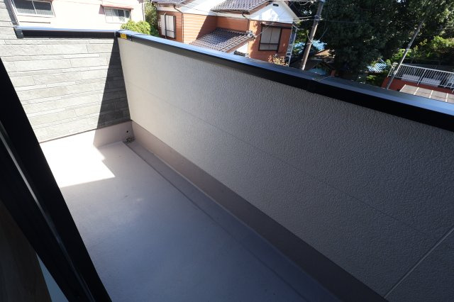 《仲介手数料無料》大宮区北袋町２丁目241-3新築一戸建て‎リガーレのバルコニー