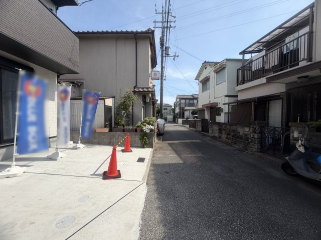明石市魚住町西岡新築の前面道路含む現地写真