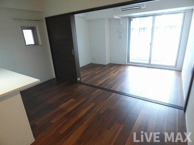 【寝室】セイル淀屋橋 