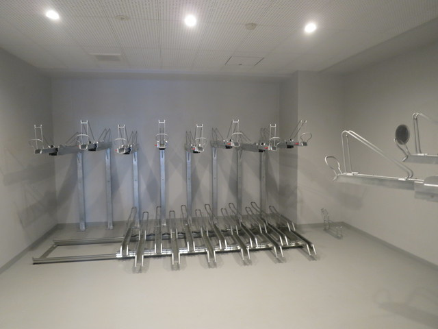 サンパール弐番館のその他共用部分|駐輪場　※実際の使用状況とは異なります(現況優先)