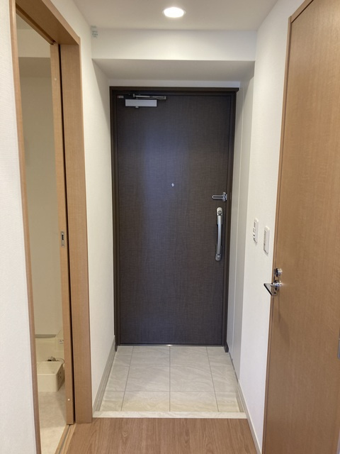サンパール弐番館の玄関