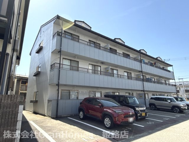 タウンズイノウエの外観