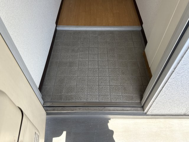 タウンズイノウエの玄関