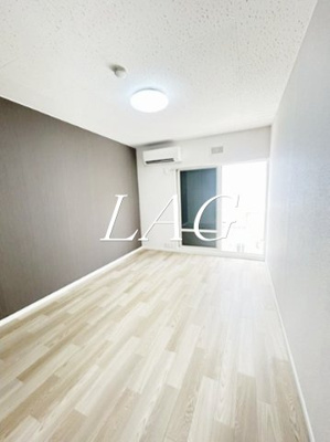 【居間・リビング】 | センチュリー21 | 洋室のお部屋です。