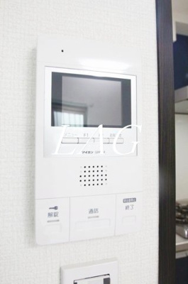 【セキュリティ】 | クルーセ西落合 | モニター付インターホンです。