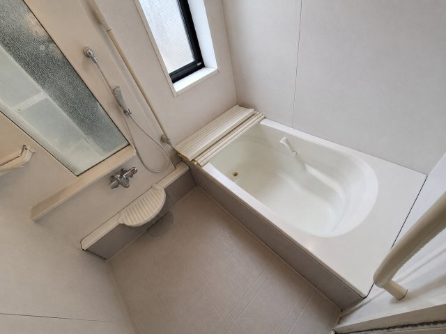 中古戸建　有田郡有田川町 大字徳田の浴室|CG加工によって家具等を消しています