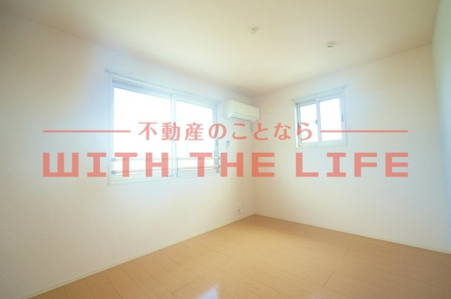 D-ROOM AKARI（ディールームアカリ）【キャッシュバック対象】の洋室|明るい洋室です