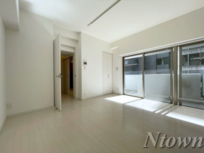 【内装】 | FIRST RESIDENCE SAKAE(ファーストレジデンス栄) | きれいな内装です