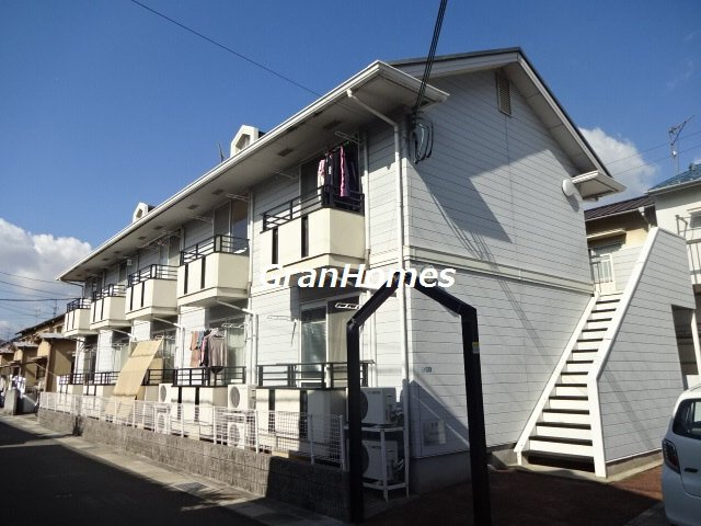 レッセ・フェール新在家