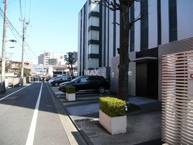 【駐車場】