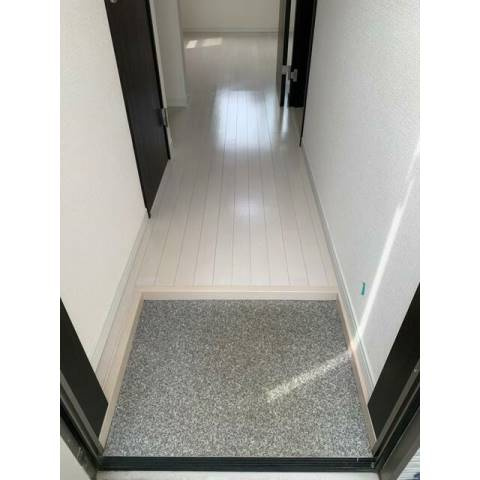 横浜市港南区港南１丁目のアパートの玄関|※別部屋参考写真