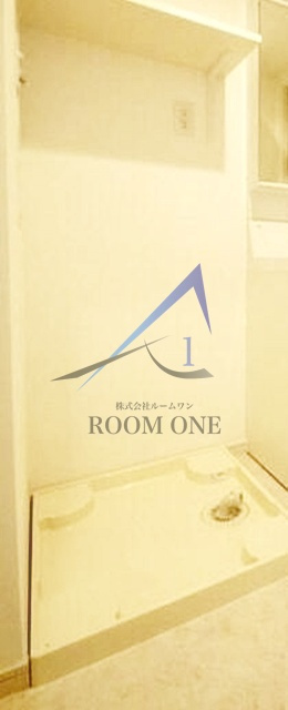 Ａｖｅｎｉｒ　Ｅａｓｔの設備|洗濯機置き場です。