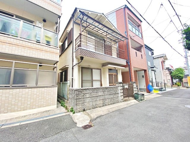 中古戸建　旭区清水3丁目の前面道路含む現地写真