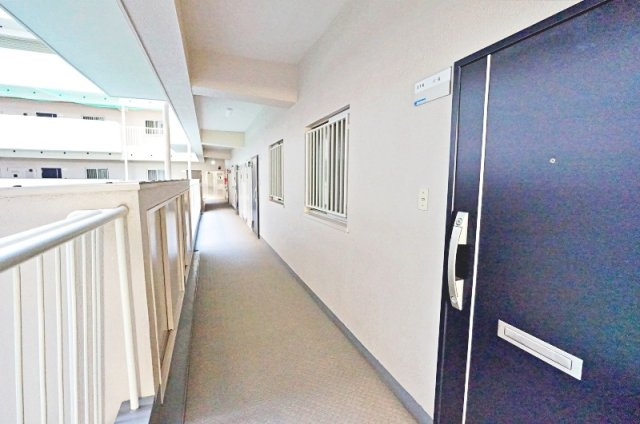 大阪市城東区今福東３丁目の中古マンションのロビー