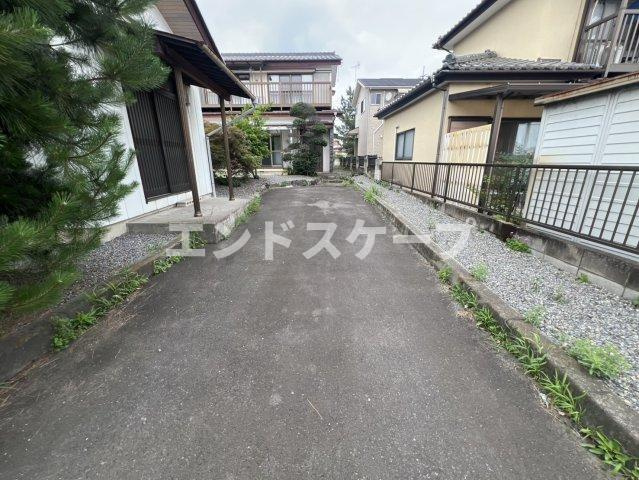 棟高町戸建ての駐車場|高崎、前橋のお部屋探しはエンドスケープまで！お客様の理想お聞かせ下さい♪