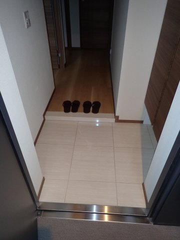 グランカーサ本駒込の玄関