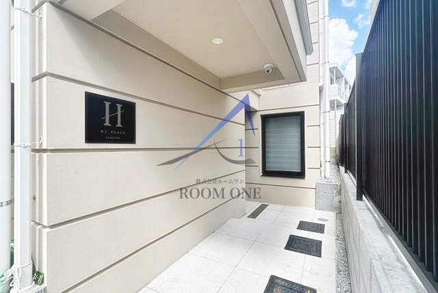 ＨＪ　ＰＬＡＣＥ　ＳＡＳＡＺＵＫＡのエントランス|エントランスです。