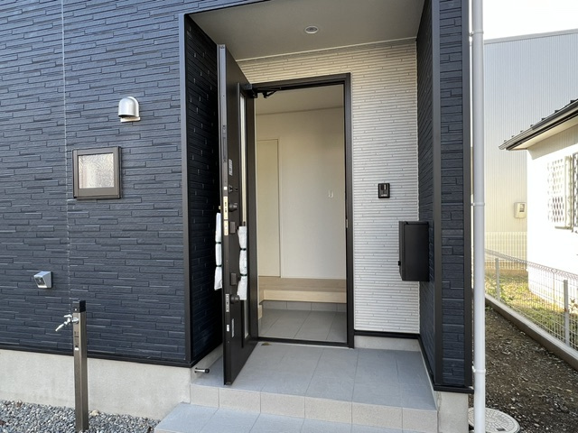 松本市村井町北第1　新築戸建の区画図|土地面積はゆとりの約50坪、カースペースは並列2台駐車可能です。