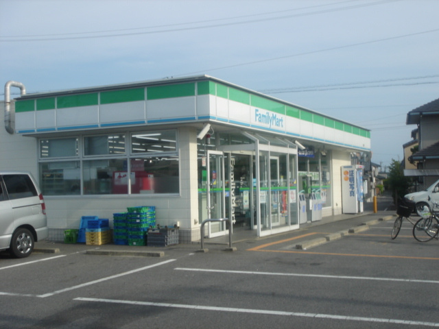 アシューレの周辺|ファミリーマート豊田上郷四通店まで729ｍ
