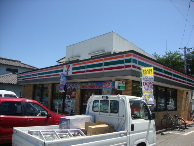 ルミエール・ユノの周辺|セブンイレブン高崎石原町店まで200ｍ