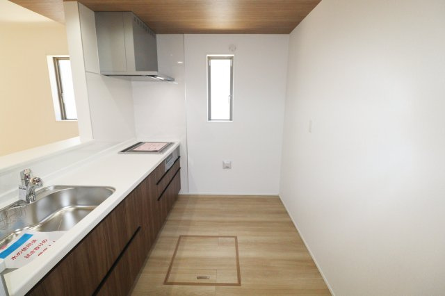 郡山市田村町金屋字宝蔵　　　１号棟　　　高瀬小学校、高瀬中学区のキッチン|※同社施工例
