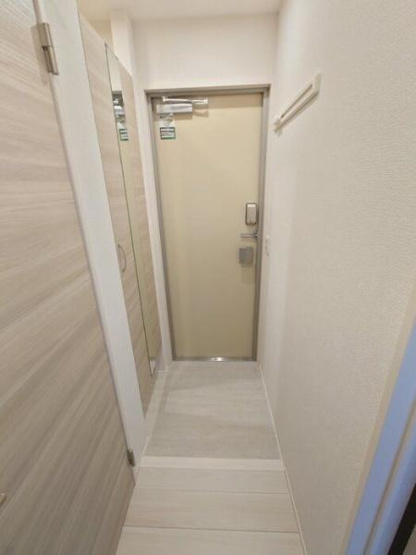【玄関】 | ロイヤルステージ横浜町