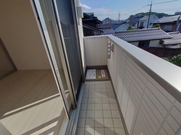 【バルコニー】 | ロイヤルステージ横浜町