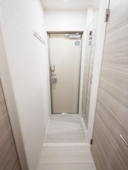 【玄関】 | ロイヤルステージ横浜町