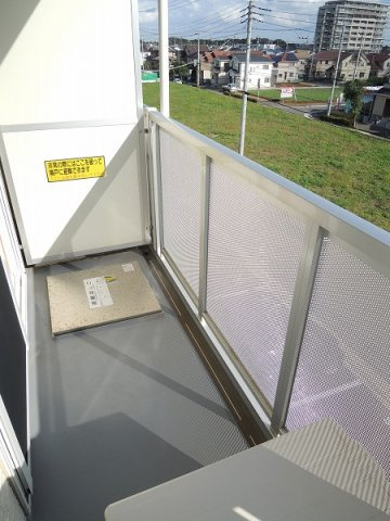 レオパレス新鎌ケ谷ＫＩＹＯＴＡのその他|広々ベランダ