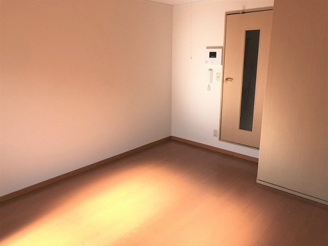 レオパレスサニーヒルの居間・リビング