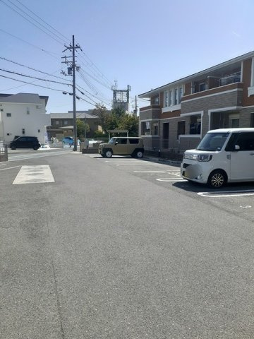 ネクスピア　日根野の駐車場