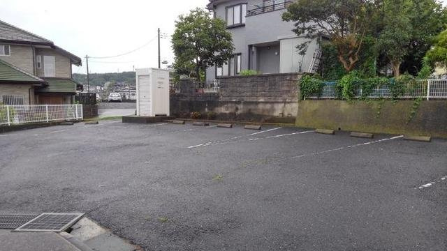 フォレステージＢの駐車場