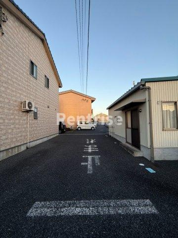コンチェルトの駐車場