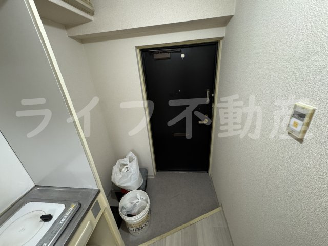 サンスリーハイツの玄関|収納もある玄関です