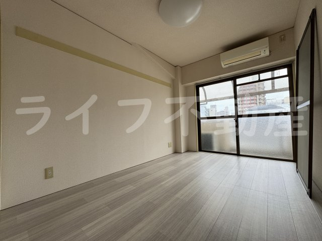サンスリーハイツの洋室|スタンダードな洋室です