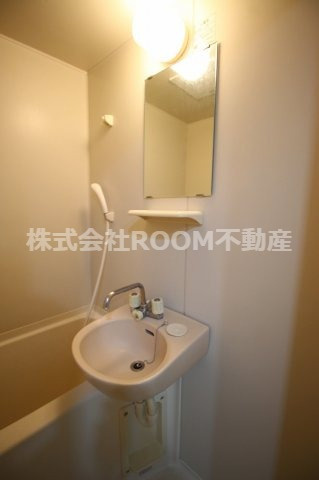 ローザの独立洗面台
