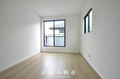 【洋室】 | 座間市東原１丁目　新築戸建て　全３棟【仲介手数料無料】 | 2階　洋室1（6.5帖）