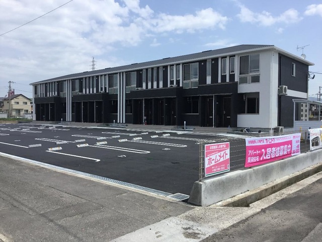 キャロット　Ｃの駐車場
