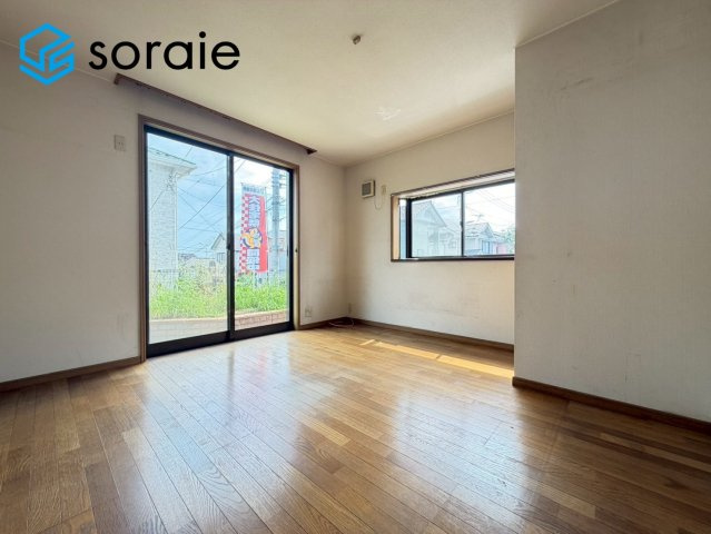 所沢市上新井３丁目　中古戸建ての洋室|7/14撮影