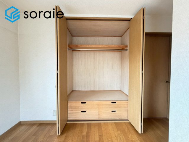 所沢市上新井３丁目　中古戸建ての玄関|7/14撮影