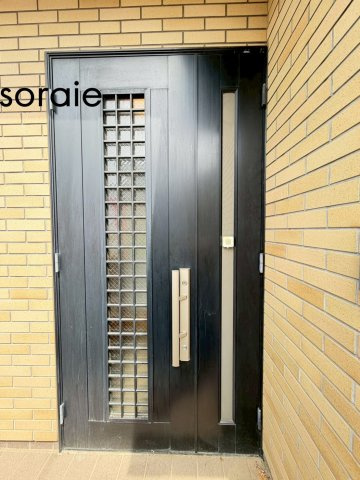 所沢市上新井３丁目　中古戸建ての玄関|7/14撮影