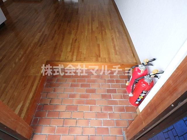 梅ヶ丘ダイケンの玄関|明るい玄関です